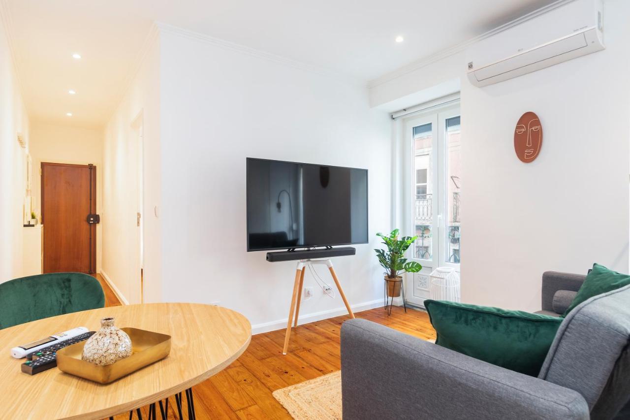 Apartment Great Pad In Alcantara Lisbon